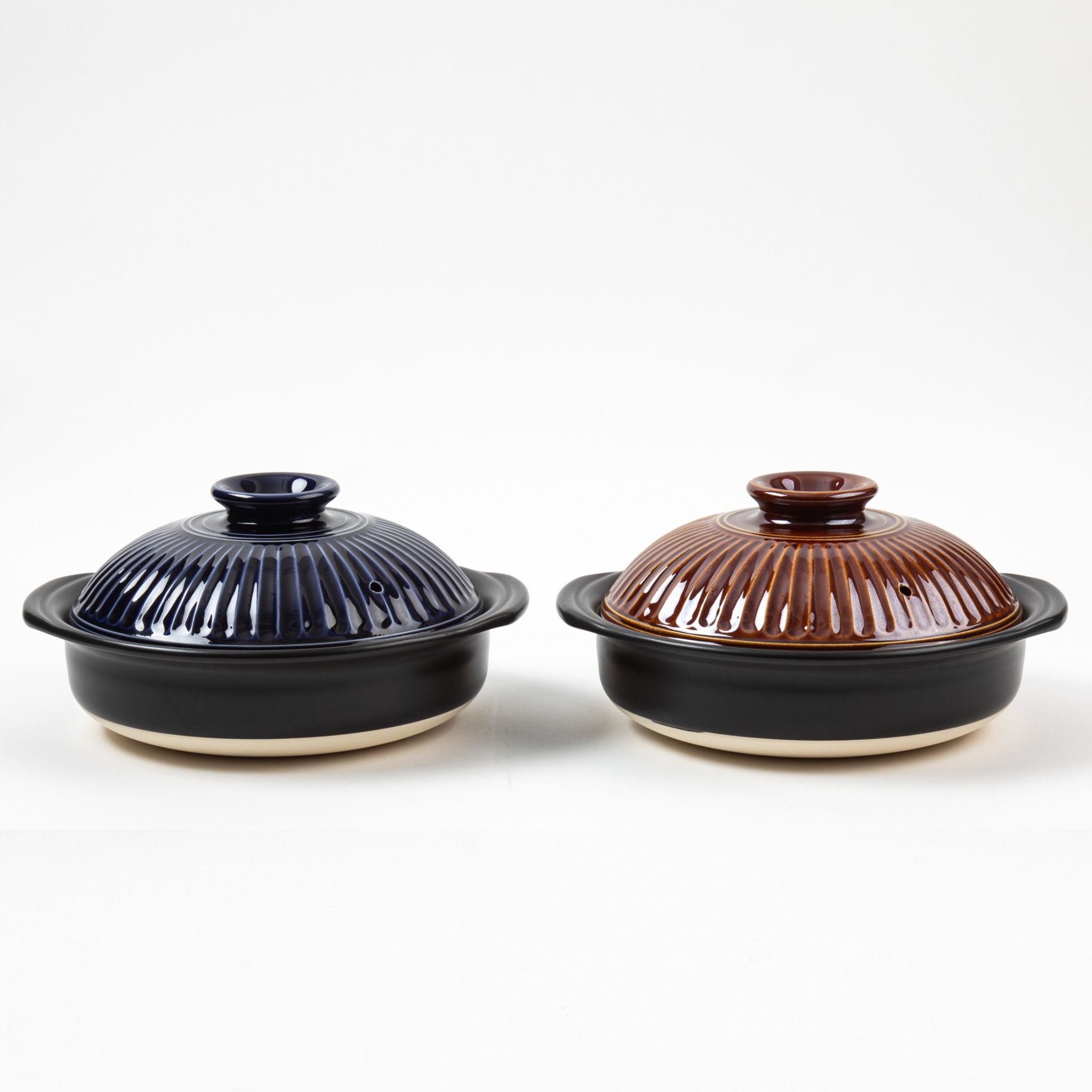 GINPO Chrysanthemum Ame Glaze Donabe Clay Pot (3-4 People)
