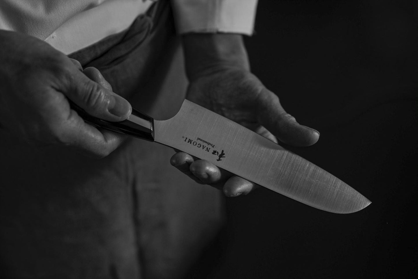 Nagomi Japan PROFESSIONAL Santoku Knife