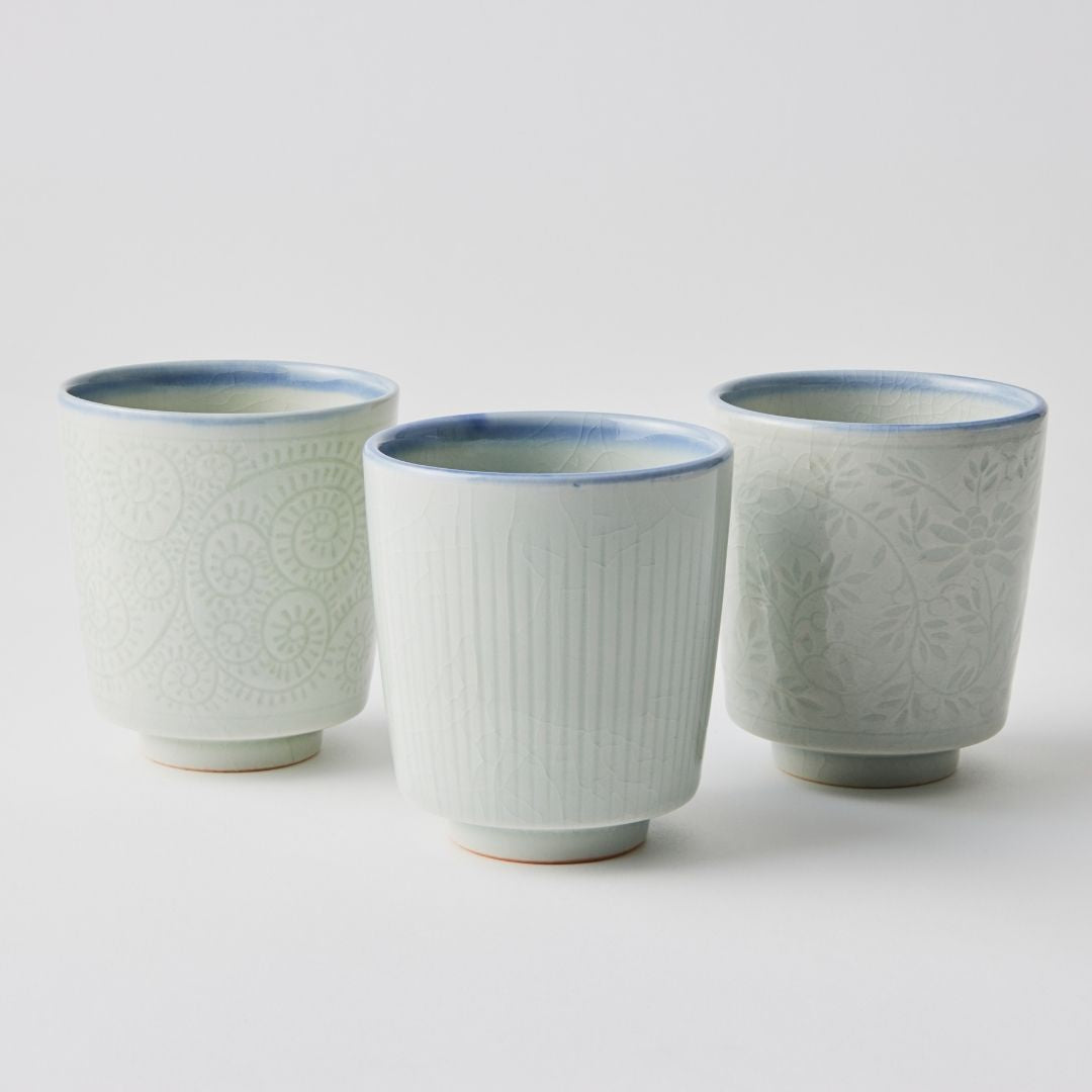 Koyu Ofuke Pale Blue Arabesque Sake Cup