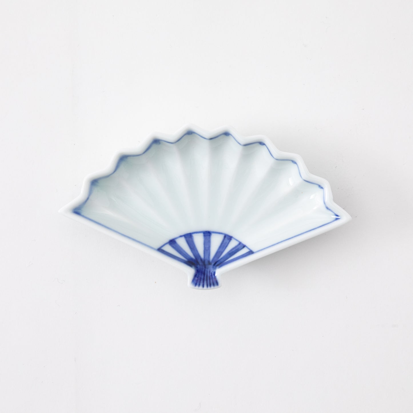 Keizan Kiln Arita Folding Fan-Shaped Sauce Dish