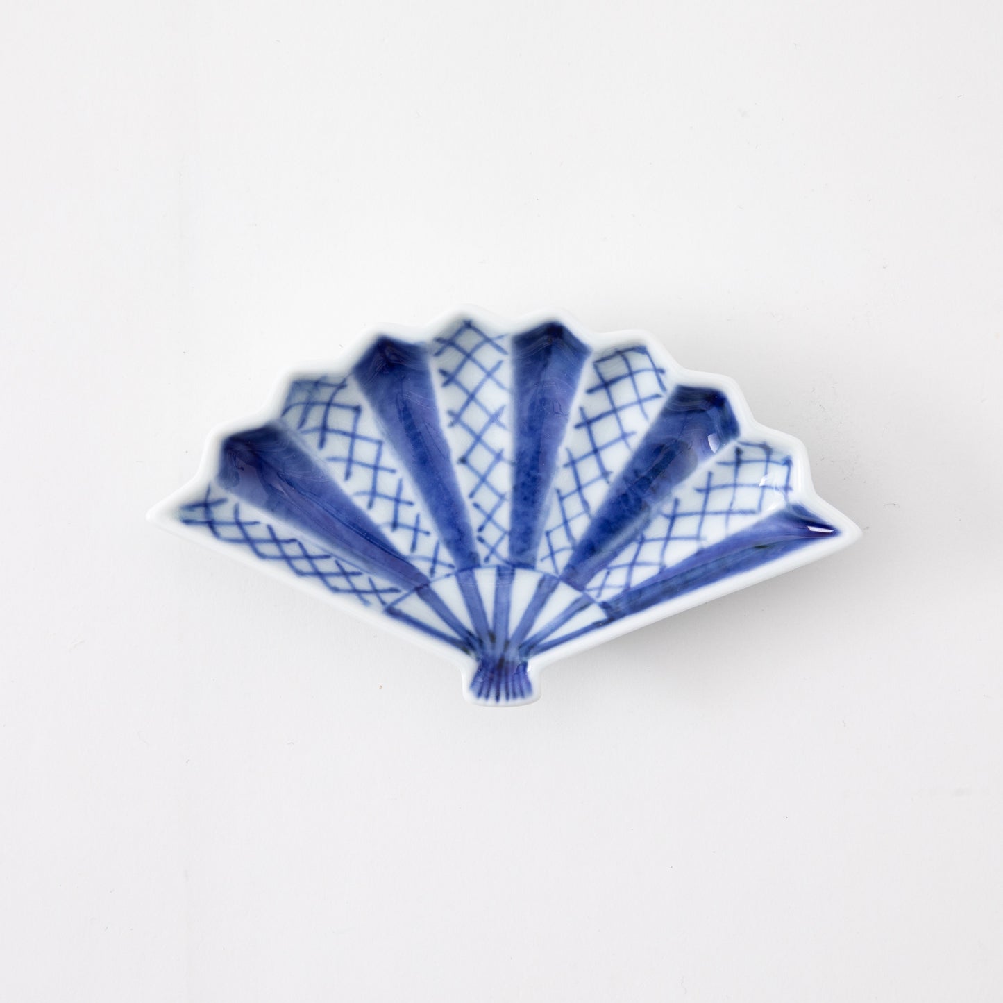 Keizan Kiln Arita Jimon Fan-Shaped Sauce Dish