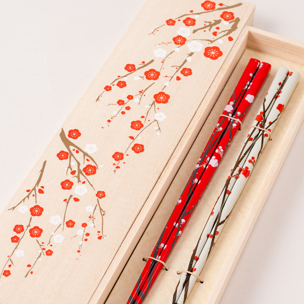 Rimpa Red and White Plum Wakasa Lacquer Chopsticks Pair and Paulownia Gift Box
