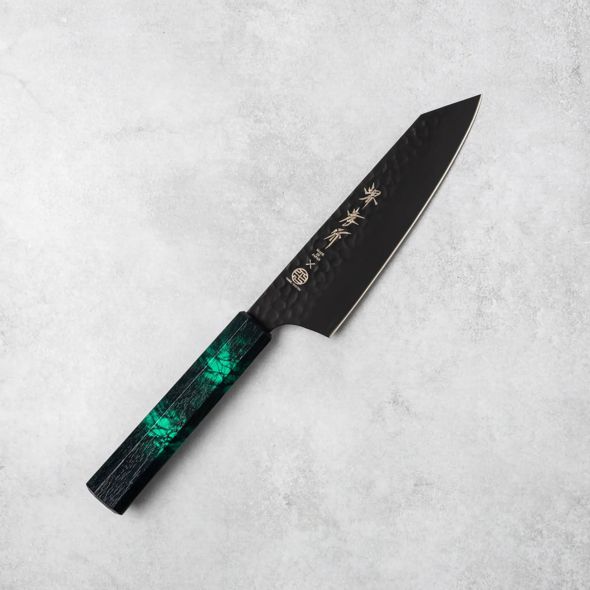Sakai Takayuki Kurokage VG10 Kengata Santoku Knife Green Handle Sakai Takayuki Kurokage VG10 Kengata Santoku Knife Green Handle