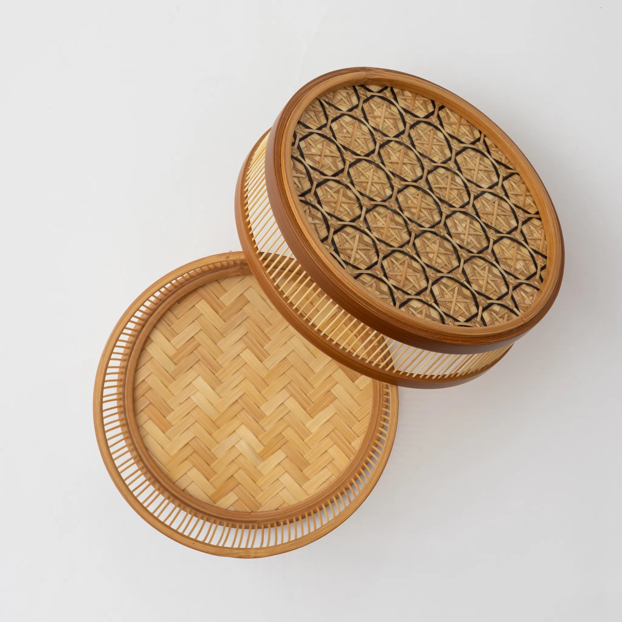 Bamboo Basket Kodai – Elegant Craft by Suruga Bamboo Sensuji Zaiku
